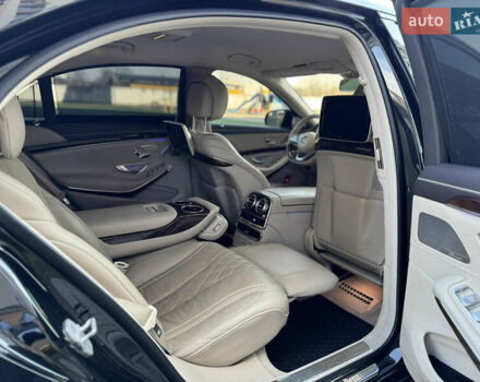 Черный Мерседес С Класс, объемом двигателя 4.7 л и пробегом 120 тыс. км за 40000 $, фото 11 на Automoto.ua