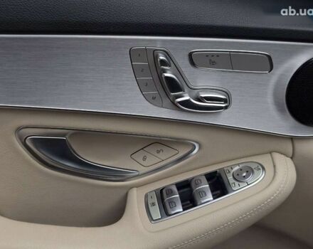 Черный Мерседес С Класс, объемом двигателя 2.1 л и пробегом 93 тыс. км за 21000 $, фото 15 на Automoto.ua