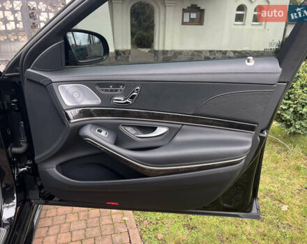 Чорний Мерседес С Клас, об'ємом двигуна 3 л та пробігом 162 тис. км за 49900 $, фото 131 на Automoto.ua