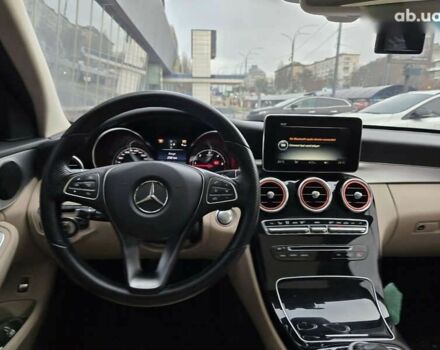 Черный Мерседес С Класс, объемом двигателя 2.1 л и пробегом 93 тыс. км за 21000 $, фото 19 на Automoto.ua