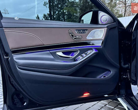 Черный Мерседес С Класс, объемом двигателя 2.99 л и пробегом 198 тыс. км за 41500 $, фото 6 на Automoto.ua