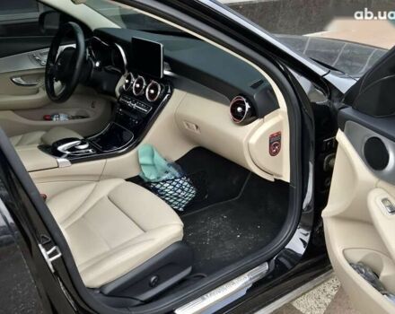 Черный Мерседес С Класс, объемом двигателя 2.1 л и пробегом 93 тыс. км за 21000 $, фото 12 на Automoto.ua