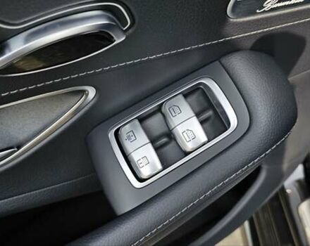 Чорний Мерседес С Клас, об'ємом двигуна 3 л та пробігом 162 тис. км за 39999 $, фото 43 на Automoto.ua