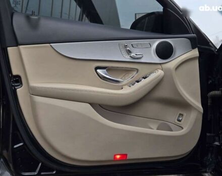 Черный Мерседес С Класс, объемом двигателя 2.1 л и пробегом 93 тыс. км за 21000 $, фото 14 на Automoto.ua