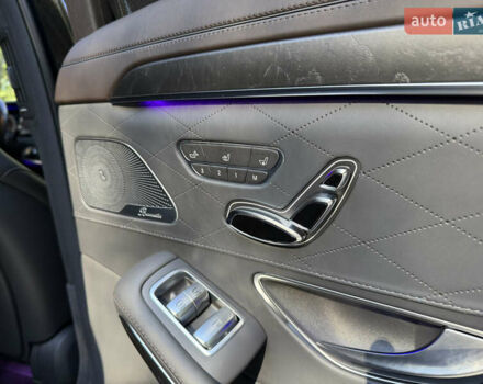 Чорний Мерседес С Клас, об'ємом двигуна 3.99 л та пробігом 115 тис. км за 49999 $, фото 31 на Automoto.ua