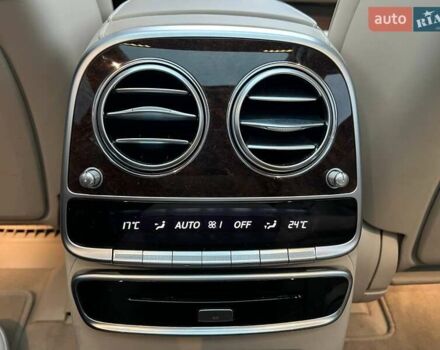 Черный Мерседес С Класс, объемом двигателя 3.98 л и пробегом 104 тыс. км за 66990 $, фото 33 на Automoto.ua