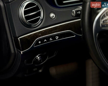Черный Мерседес С Класс, объемом двигателя 4.66 л и пробегом 167 тыс. км за 32999 $, фото 56 на Automoto.ua