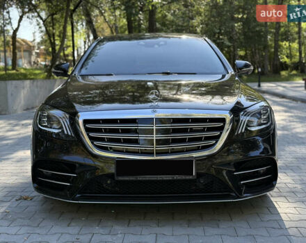 Чорний Мерседес С Клас, об'ємом двигуна 3.99 л та пробігом 115 тис. км за 49999 $, фото 1 на Automoto.ua