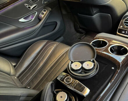 Черный Мерседес С Класс, объемом двигателя 3.98 л и пробегом 114 тыс. км за 63000 $, фото 26 на Automoto.ua