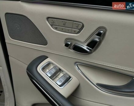 Черный Мерседес С Класс, объемом двигателя 3.98 л и пробегом 157 тыс. км за 72500 $, фото 76 на Automoto.ua