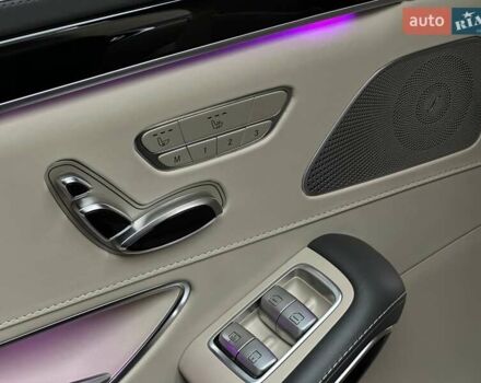 Черный Мерседес С Класс, объемом двигателя 3.98 л и пробегом 157 тыс. км за 72500 $, фото 40 на Automoto.ua