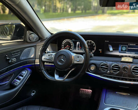 Чорний Мерседес С Клас, об'ємом двигуна 3.99 л та пробігом 115 тис. км за 49999 $, фото 34 на Automoto.ua