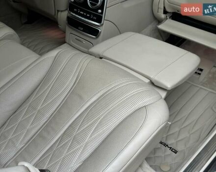 Черный Мерседес С Класс, объемом двигателя 3.98 л и пробегом 157 тыс. км за 72500 $, фото 75 на Automoto.ua