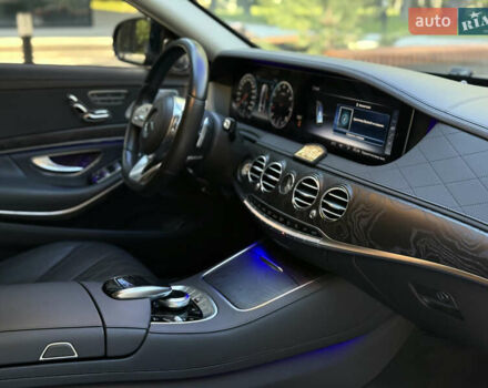 Чорний Мерседес С Клас, об'ємом двигуна 3.99 л та пробігом 115 тис. км за 49999 $, фото 40 на Automoto.ua