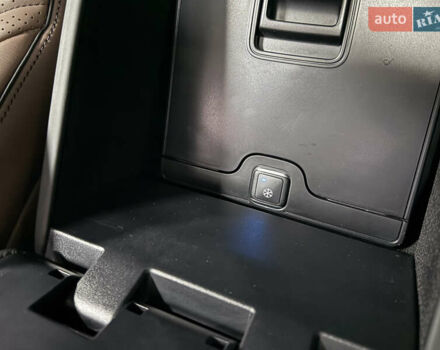 Чорний Мерседес С Клас, об'ємом двигуна 4 л та пробігом 123 тис. км за 72000 $, фото 79 на Automoto.ua