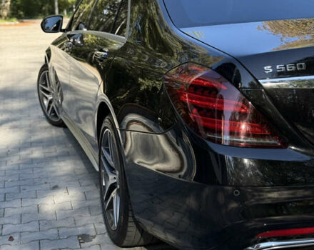 Чорний Мерседес С Клас, об'ємом двигуна 3.99 л та пробігом 115 тис. км за 49999 $, фото 13 на Automoto.ua