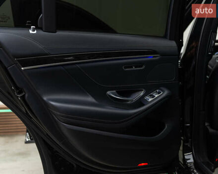 Чорний Мерседес С Клас, об'ємом двигуна 3.5 л та пробігом 127 тис. км за 52500 $, фото 27 на Automoto.ua