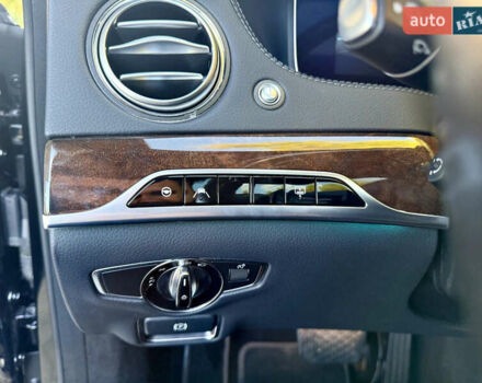 Чорний Мерседес С Клас, об'ємом двигуна 3 л та пробігом 87 тис. км за 45500 $, фото 42 на Automoto.ua