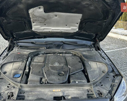 Черный Мерседес С Класс, объемом двигателя 2.93 л и пробегом 290 тыс. км за 39500 $, фото 48 на Automoto.ua