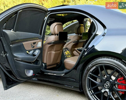 Черный Мерседес С Класс, объемом двигателя 4 л и пробегом 60 тыс. км за 104950 $, фото 34 на Automoto.ua