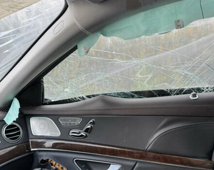 Черный Мерседес С Класс, объемом двигателя 0 л и пробегом 72 тыс. км за 29800 $, фото 13 на Automoto.ua