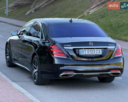 Черный Мерседес С Класс, объемом двигателя 3.99 л и пробегом 183 тыс. км за 49900 $, фото 3 на Automoto.ua