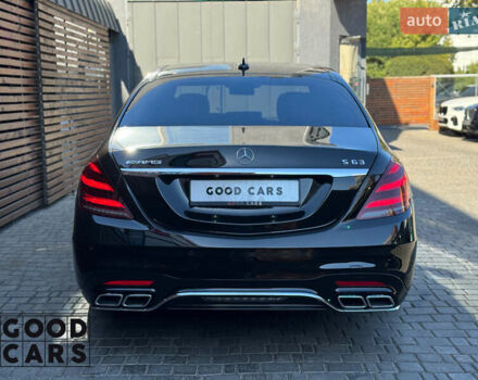 Черный Мерседес С Класс, объемом двигателя 3.98 л и пробегом 95 тыс. км за 80999 $, фото 5 на Automoto.ua