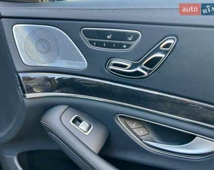 Черный Мерседес С Класс, объемом двигателя 3.99 л и пробегом 105 тыс. км за 59900 $, фото 49 на Automoto.ua