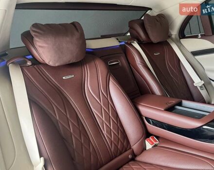 Чорний Мерседес С Клас, об'ємом двигуна 3.98 л та пробігом 61 тис. км за 102900 $, фото 23 на Automoto.ua