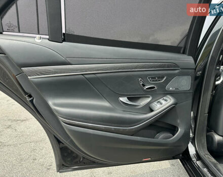 Чорний Мерседес С Клас, об'ємом двигуна 3.99 л та пробігом 119 тис. км за 61000 $, фото 24 на Automoto.ua