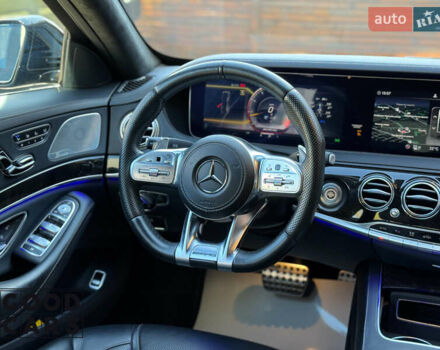 Черный Мерседес С Класс, объемом двигателя 3.98 л и пробегом 95 тыс. км за 80999 $, фото 22 на Automoto.ua