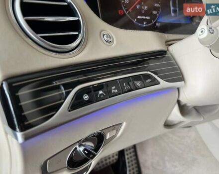 Чорний Мерседес С Клас, об'ємом двигуна 3.98 л та пробігом 61 тис. км за 102900 $, фото 32 на Automoto.ua