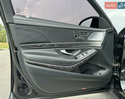 Чорний Мерседес С Клас, об'ємом двигуна 3.99 л та пробігом 119 тис. км за 61000 $, фото 19 на Automoto.ua