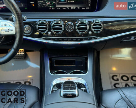 Черный Мерседес С Класс, объемом двигателя 3.98 л и пробегом 95 тыс. км за 80999 $, фото 21 на Automoto.ua