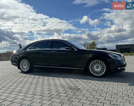 Чорний Мерседес С Клас, об'ємом двигуна 3.99 л та пробігом 119 тис. км за 61000 $, фото 4 на Automoto.ua