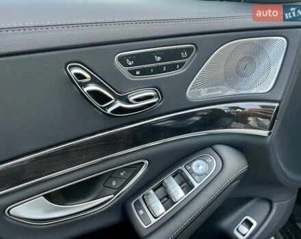 Черный Мерседес С Класс, объемом двигателя 3.99 л и пробегом 105 тыс. км за 59900 $, фото 18 на Automoto.ua