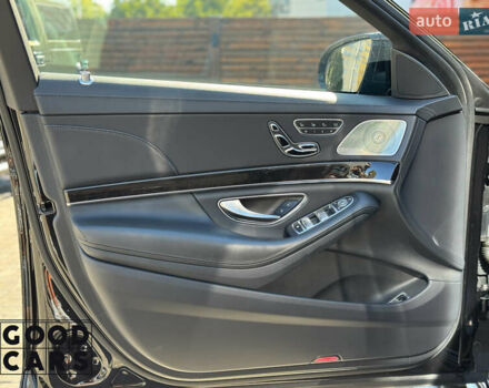 Черный Мерседес С Класс, объемом двигателя 3.98 л и пробегом 95 тыс. км за 80999 $, фото 14 на Automoto.ua