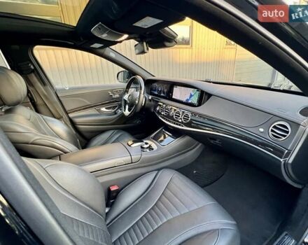 Черный Мерседес С Класс, объемом двигателя 3.99 л и пробегом 105 тыс. км за 59900 $, фото 56 на Automoto.ua