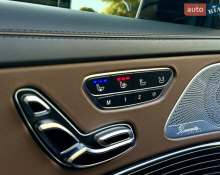 Черный Мерседес С Класс, объемом двигателя 4 л и пробегом 60 тыс. км за 104950 $, фото 38 на Automoto.ua