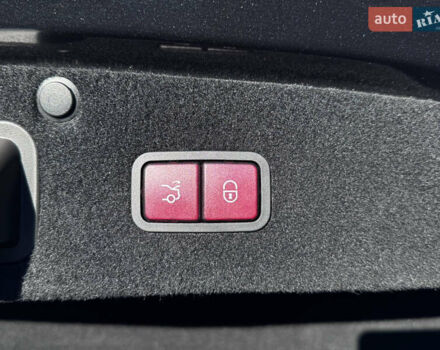 Черный Мерседес С Класс, объемом двигателя 2.93 л и пробегом 181 тыс. км за 67000 $, фото 31 на Automoto.ua