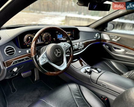 Чорний Мерседес С Клас, об'ємом двигуна 3 л та пробігом 230 тис. км за 54999 $, фото 49 на Automoto.ua