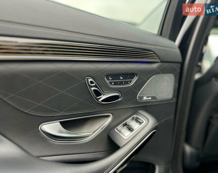 Черный Мерседес С Класс, объемом двигателя 4 л и пробегом 84 тыс. км за 105000 $, фото 30 на Automoto.ua
