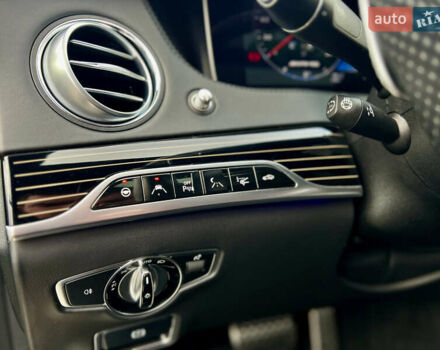 Черный Мерседес С Класс, объемом двигателя 4 л и пробегом 84 тыс. км за 105000 $, фото 48 на Automoto.ua