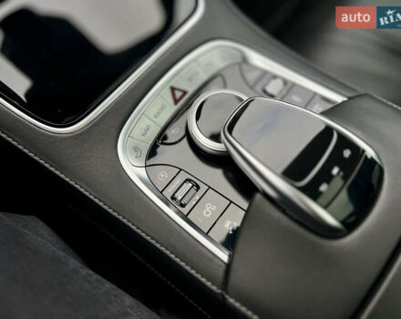 Черный Мерседес С Класс, объемом двигателя 4 л и пробегом 84 тыс. км за 105000 $, фото 57 на Automoto.ua