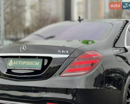 Черный Мерседес С Класс, объемом двигателя 4 л и пробегом 84 тыс. км за 105000 $, фото 11 на Automoto.ua