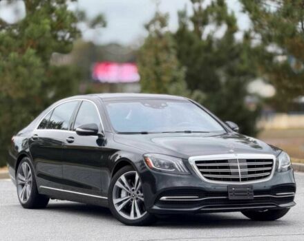 Черный Мерседес С Класс, объемом двигателя 4 л и пробегом 47 тыс. км за 25000 $, фото 2 на Automoto.ua