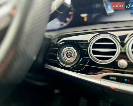 Черный Мерседес С Класс, объемом двигателя 4 л и пробегом 84 тыс. км за 105000 $, фото 54 на Automoto.ua