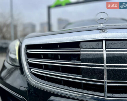 Черный Мерседес С Класс, объемом двигателя 4 л и пробегом 84 тыс. км за 105000 $, фото 17 на Automoto.ua