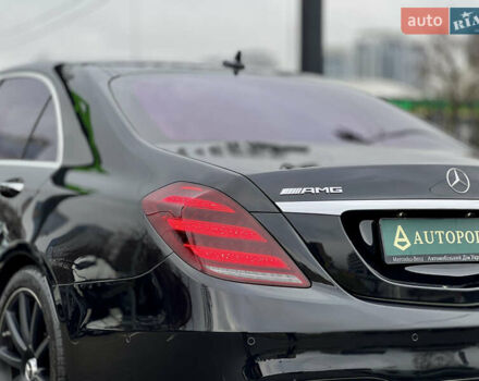 Черный Мерседес С Класс, объемом двигателя 4 л и пробегом 84 тыс. км за 105000 $, фото 12 на Automoto.ua