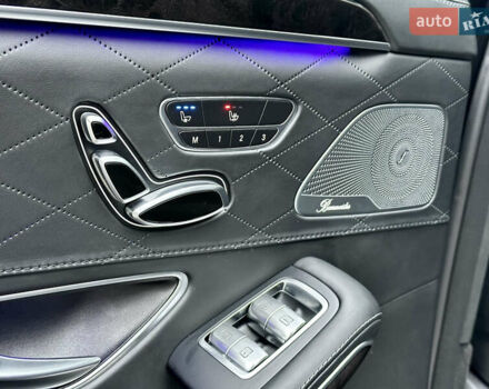 Чорний Мерседес С Клас, об'ємом двигуна 3 л та пробігом 64 тис. км за 72000 $, фото 52 на Automoto.ua